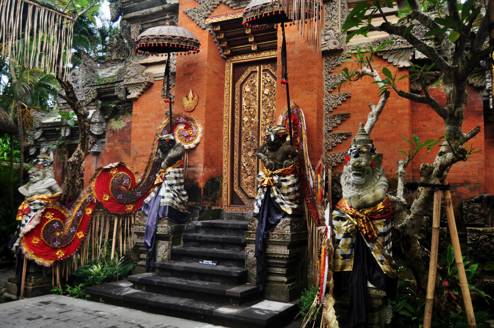 Puri Saren Agung