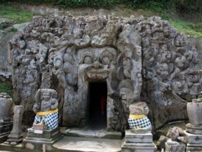 Goa Gajah Ubud Bali